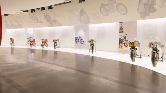 ducati_showroom