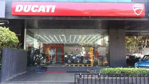 Ducati-showroom
