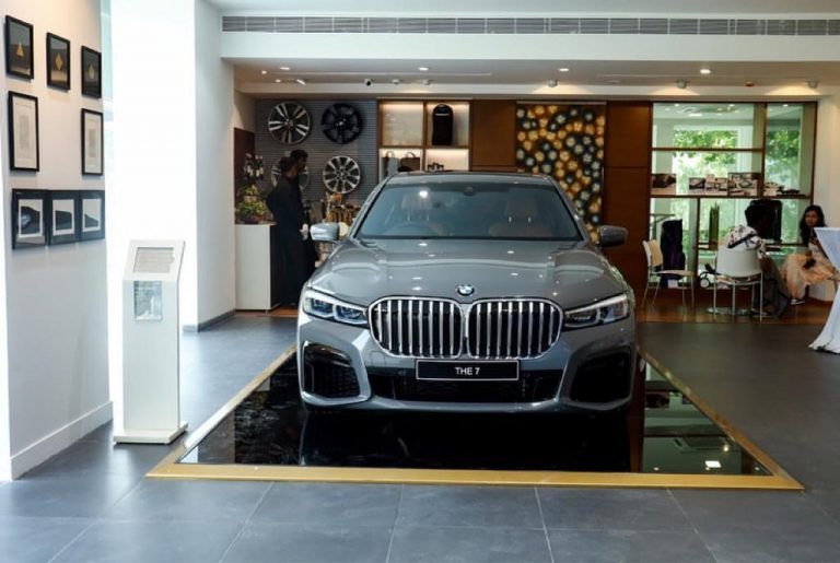 House of creativity by sonakshi sinha - BMW 7 Series