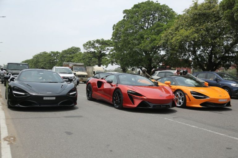 Mclaren artura supercars & sunday brunch automobile event - McLaren Mumbai
