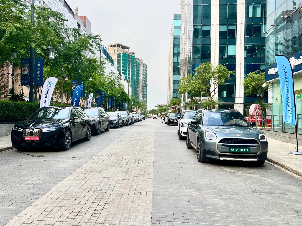 Serene Bmw Independence Blvd View in 4K Serene Bmw Independence Blvd View in 4K