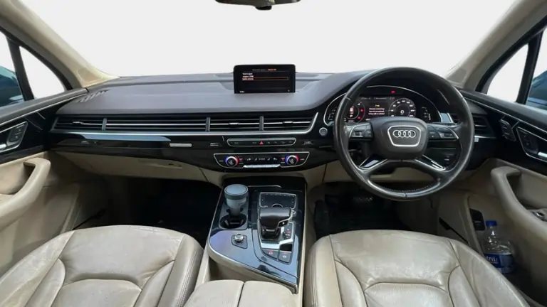 Buy used Audi Q7 Quattro
