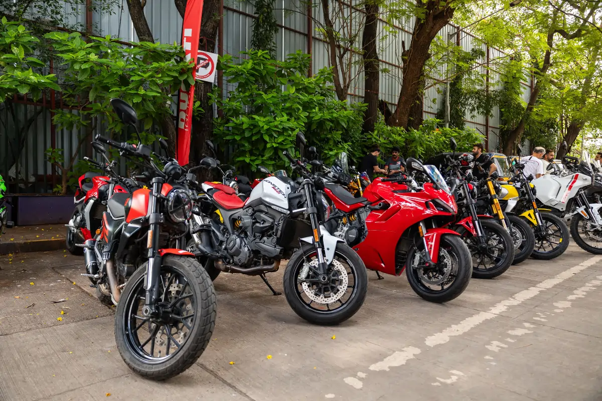 Ducatisti Group Ride - Ducati Infinity