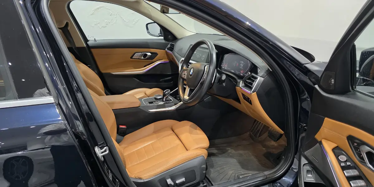 BMW 320Ld Gran Luxury Line Interior