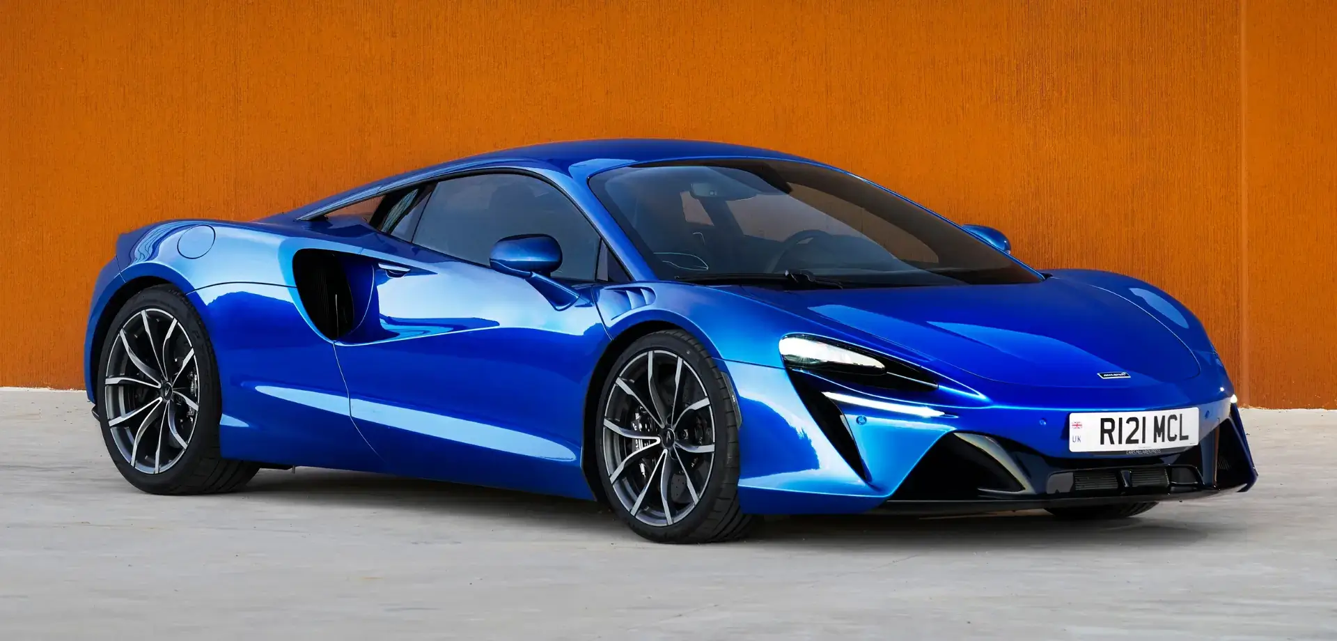 McLaren Artura Hybrid Supercar