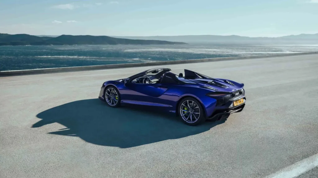 Top 5 Features of the McLaren Artura Spider