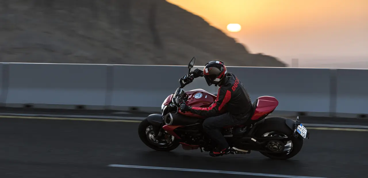 Ducati Diavel V4 Offers