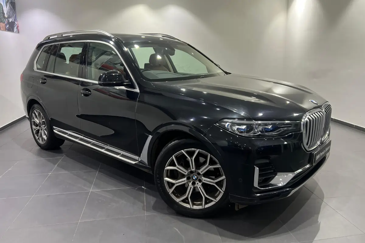 BMW X7 used car price in Mumbai