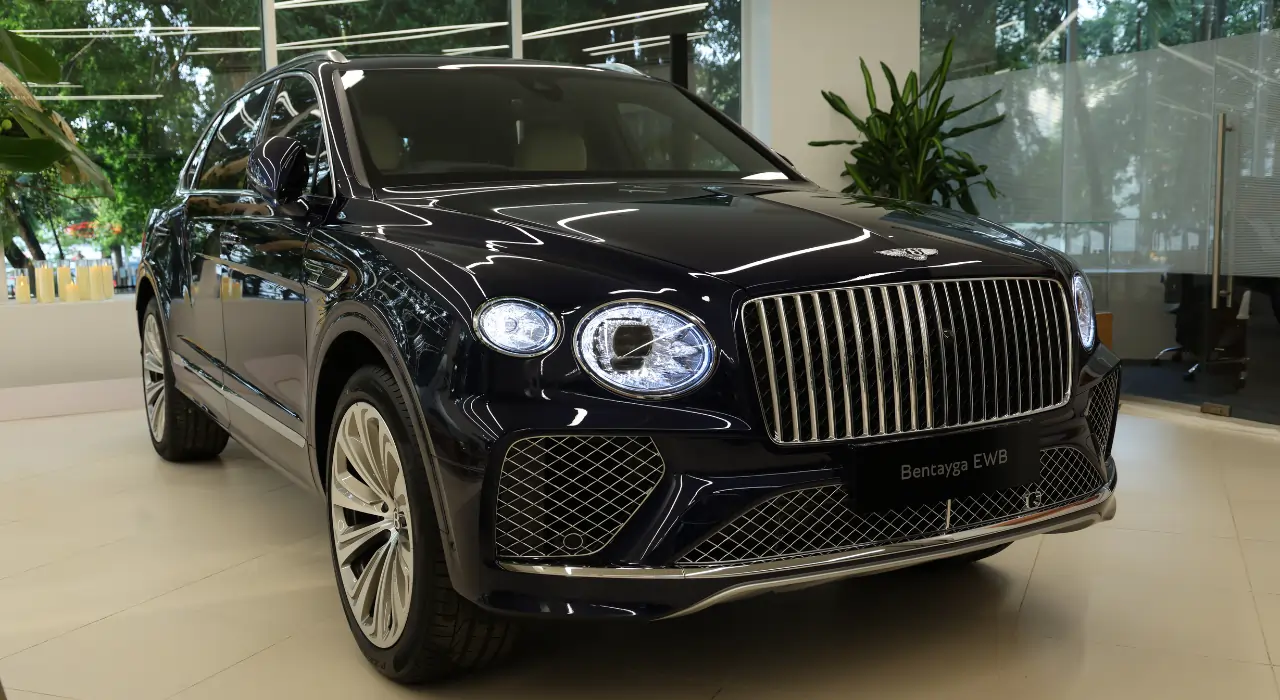 Bentley Car Detailing And Craftsmanship Close-up - Bentley Mumbai