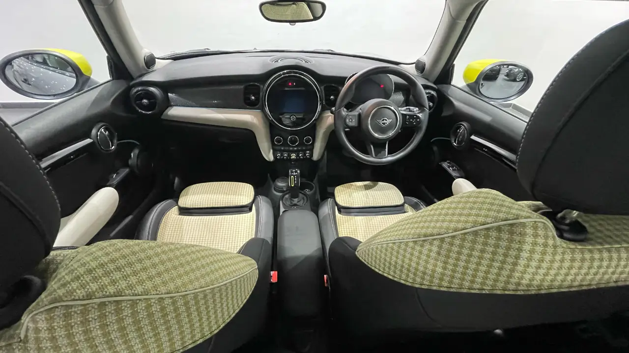 Best price MINI Cooper SE used car Mumbai