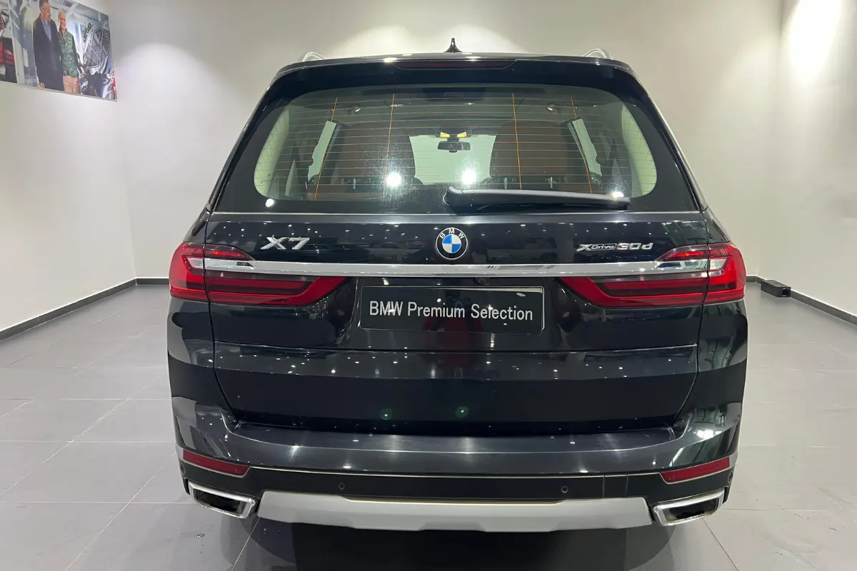 Buy used BMW X7 DPE Signature in Mumbai