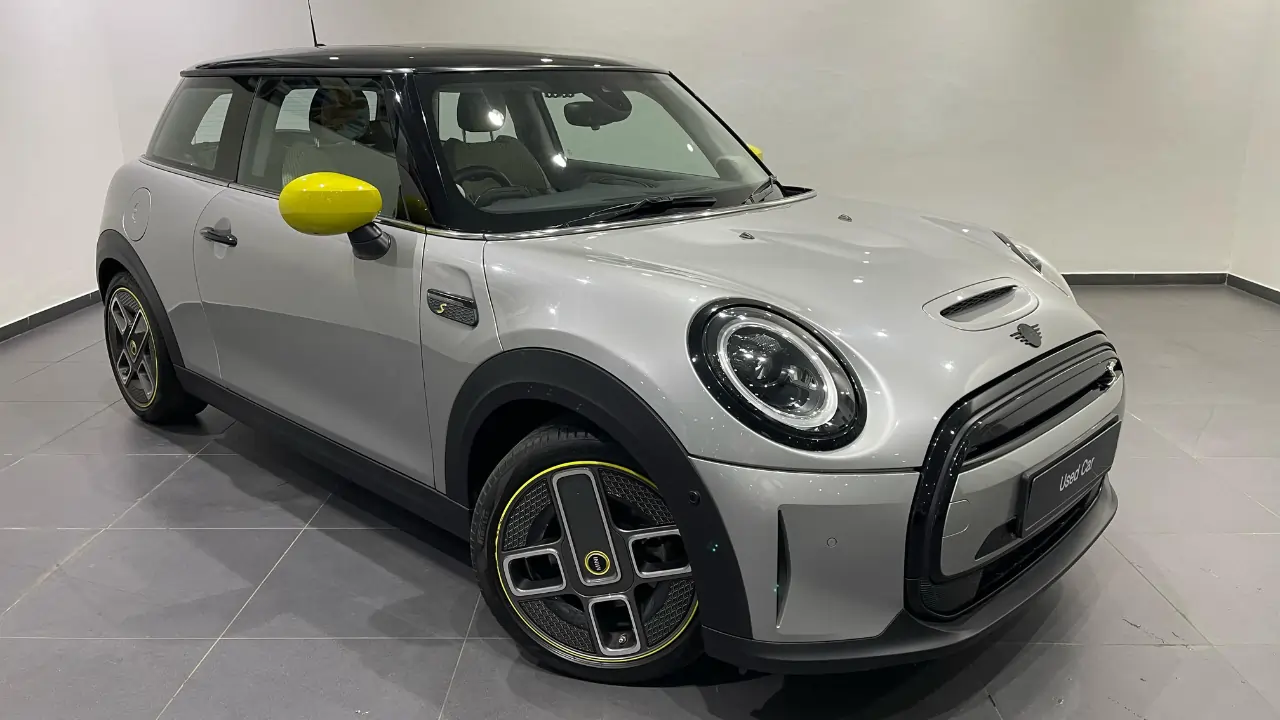 Certified used MINI Cooper SE 3-Door