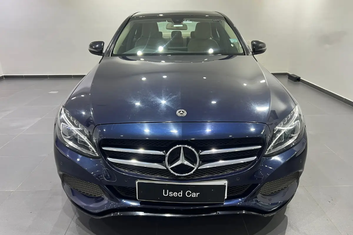 Mercedes-Benz C-Class C220d pre-owned car