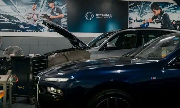 BMW Service Centre Lalbaug