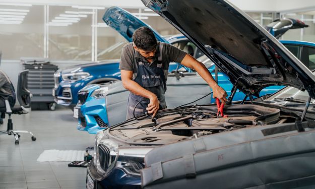 BMW Servicing & Maintenance in Mumbai