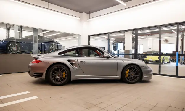 Porshce Service Center in Navi Mumbai