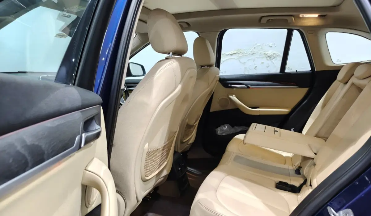 BMW X1 showroom condition used