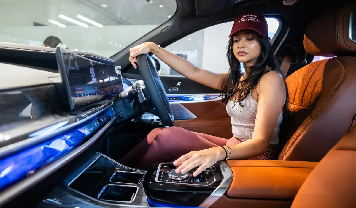 BMW Car Interior - BMW Infinity Cars