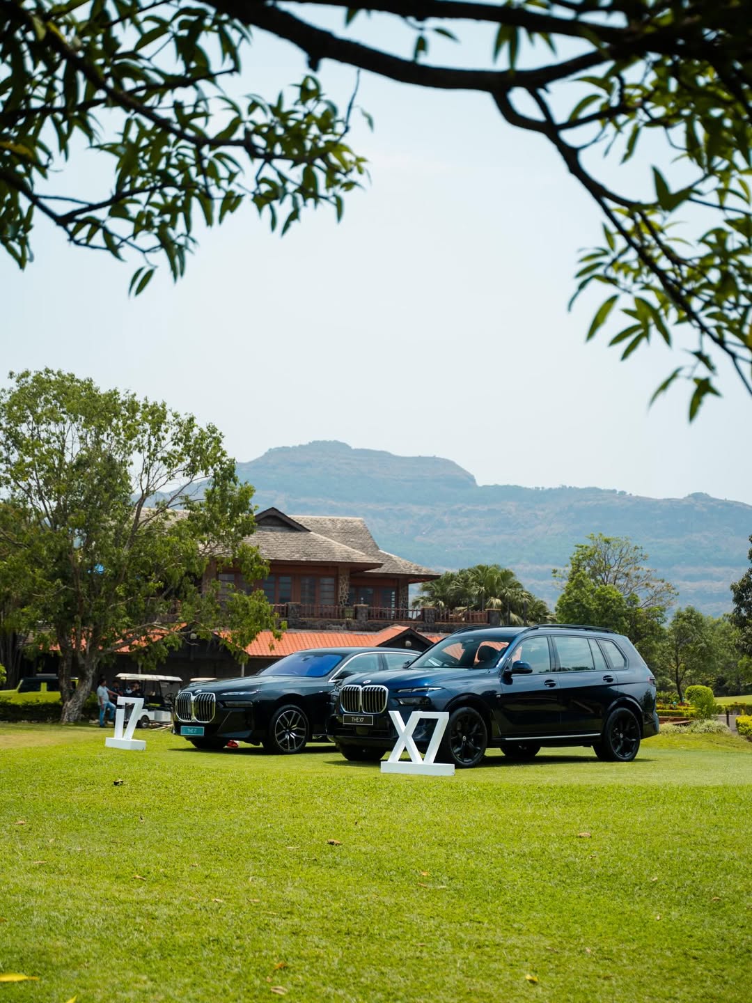 BMW X7 and BMW i7 in Event - BMW Infinity Cars