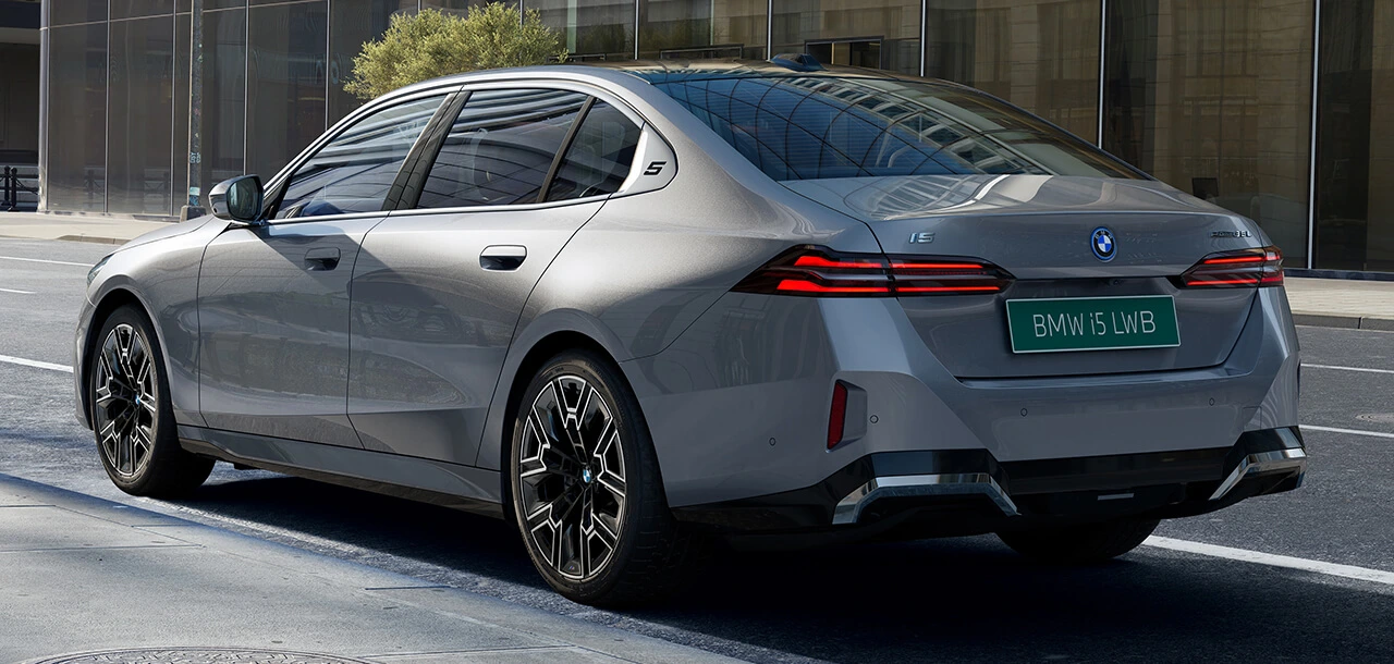 BMW i5 LWB Electric