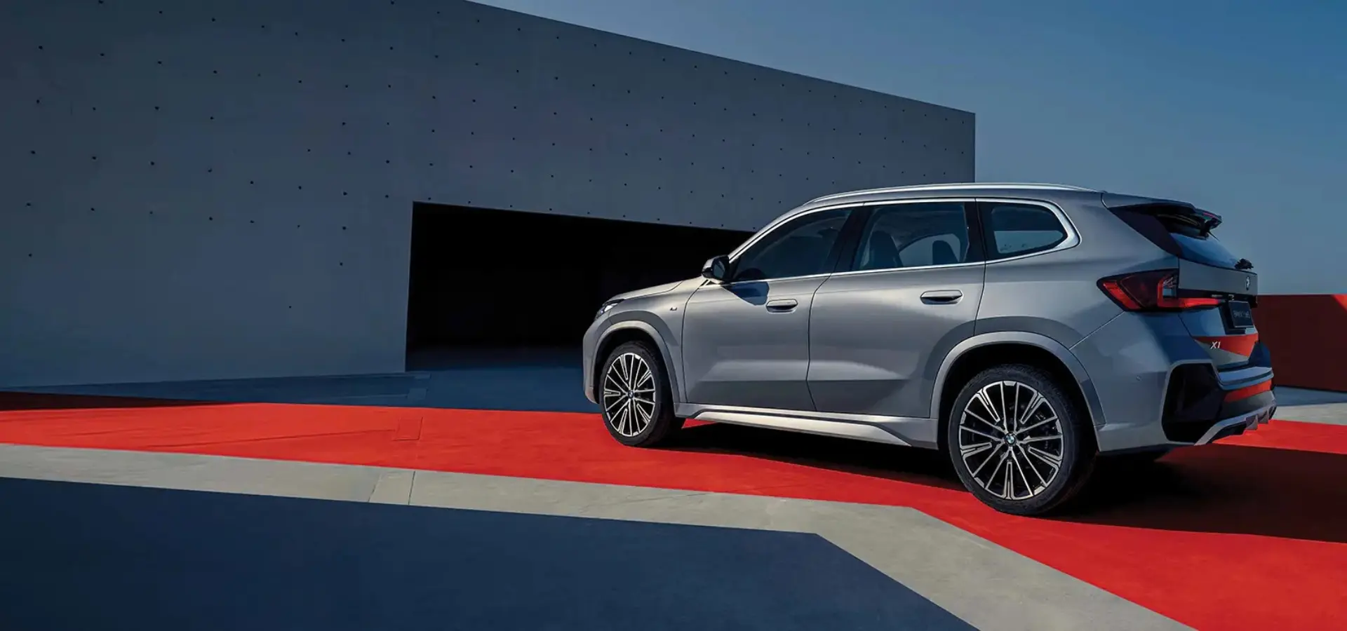 BMW X1 LWB