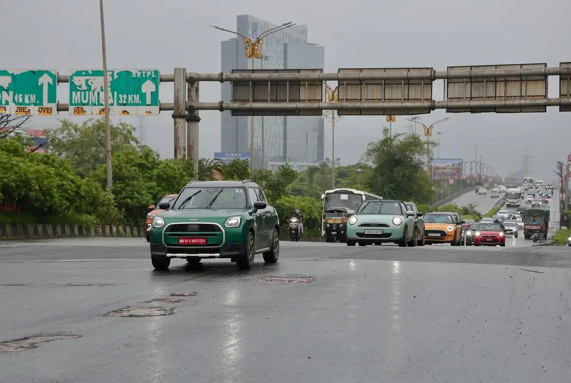 MINI Independence Day Car Event - MINI Infinity Cars