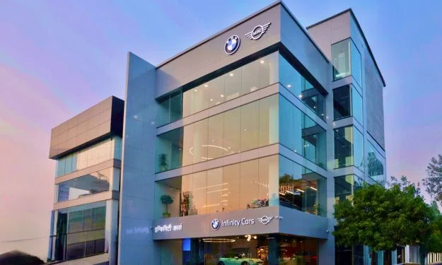 MINI Infinity cars Juinagar Showroom