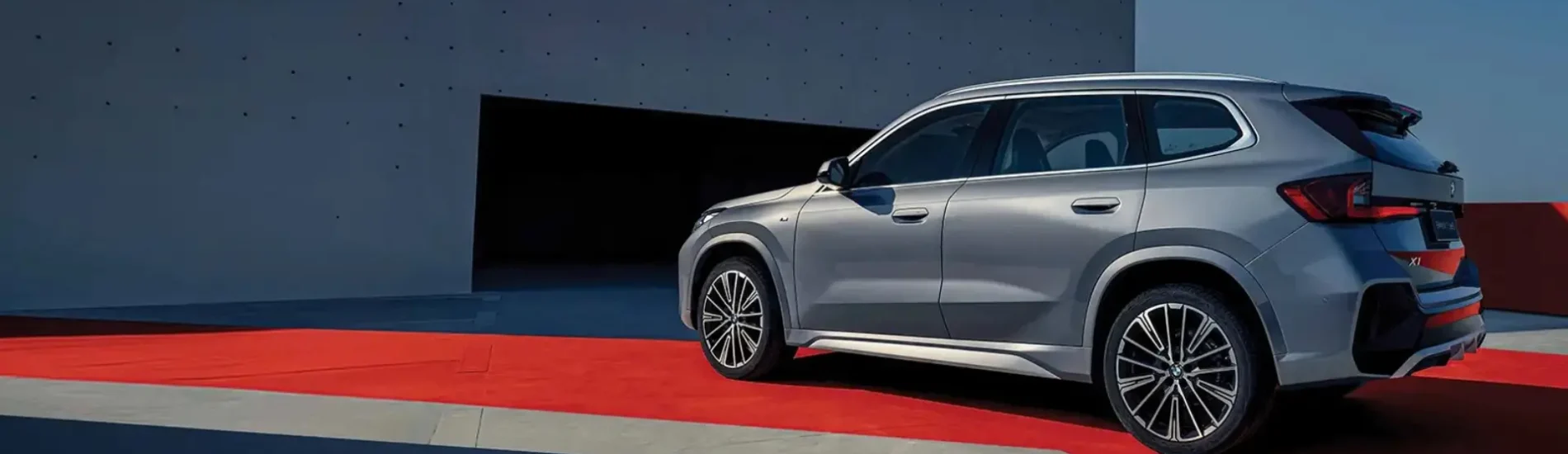 BMW X1 LWB