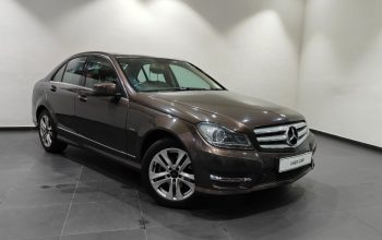 Mercedes Benz C 220 CDI AT (2)