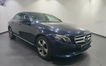 Mercedes Benz E200