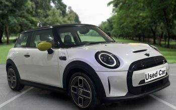 Mini 3-door cooper se Electric white preowned car preowned car thumnails Image